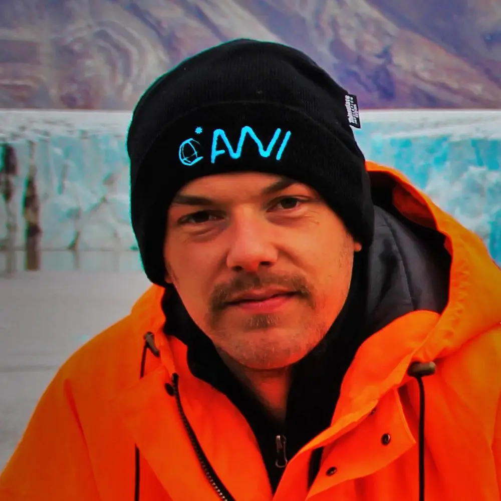 Outdoor photo of Hannes Bernhardt