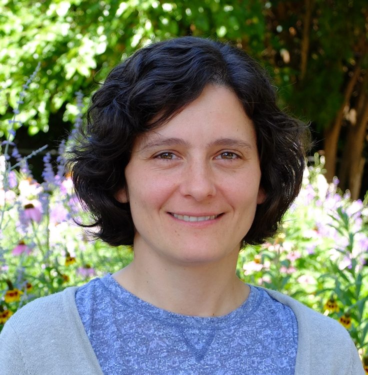 headshot photo of Mona Papes