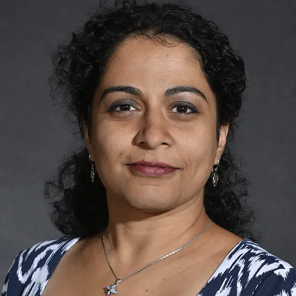 Keerthi Krishnan headshot