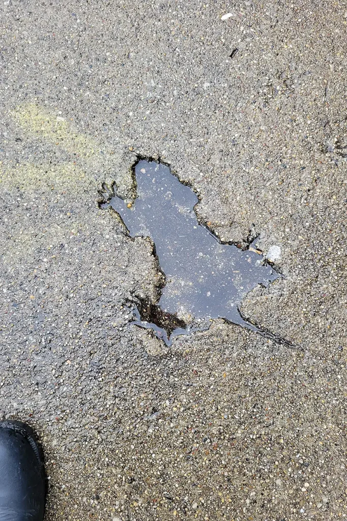 Imprint of the "Chicago Rat Hole" in Chicago’s Roscoe Village neighborhood. 