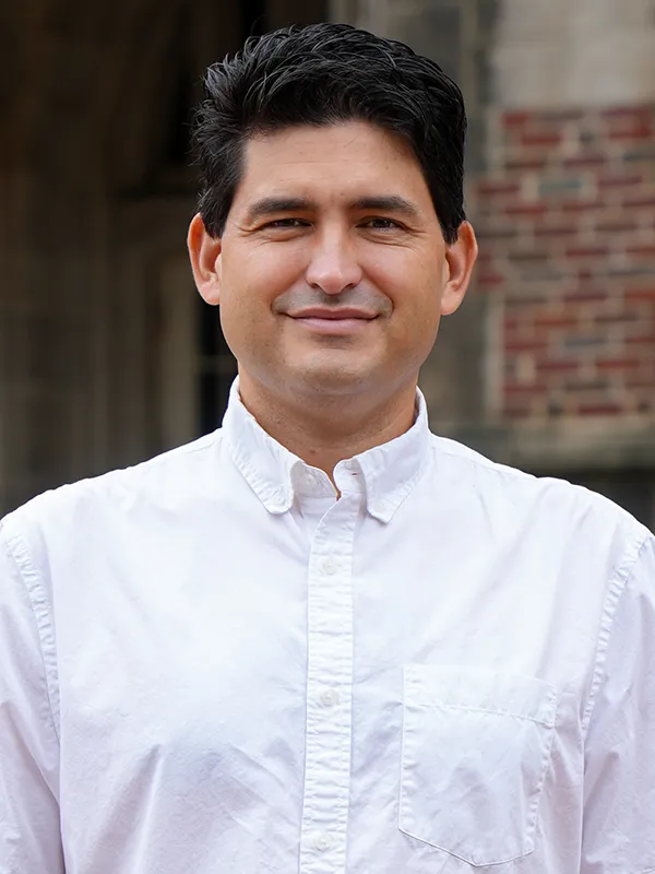 Headshot of Francisco Barrera